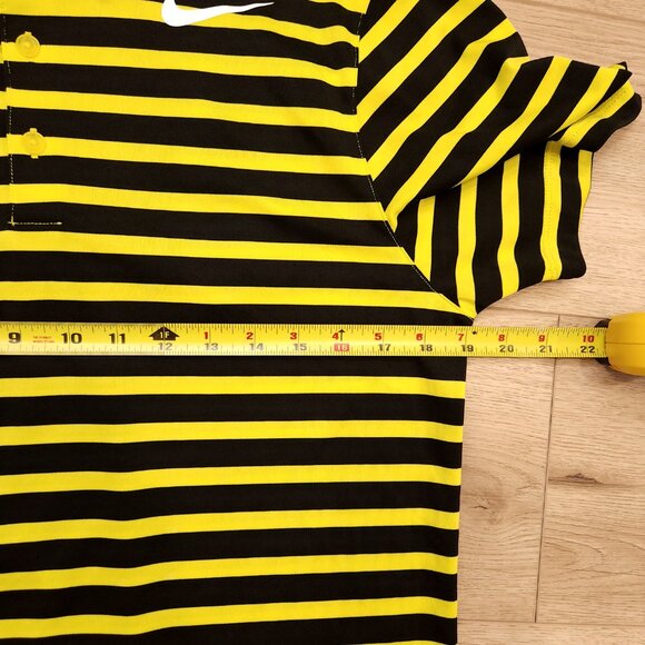 EUC! Lot of (2) Nike & Under Armour Striped Golf Polos, Men's Small - Picture 5 of 6